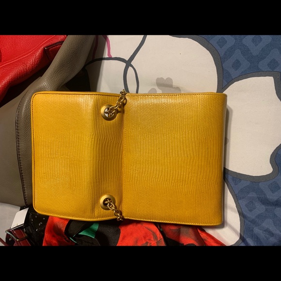 Vintage Gold Shoulder Bag - Picture 12 of 16